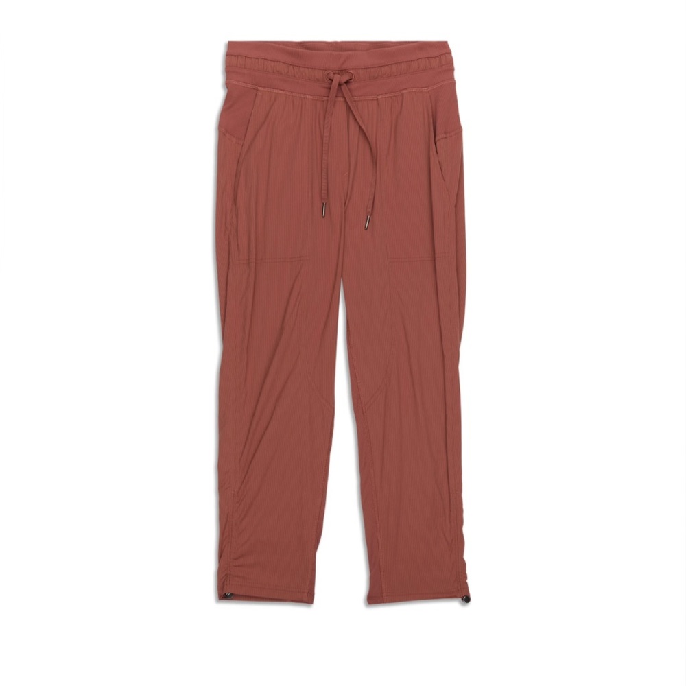 Lululemon Dance Studio Mid-Rise Cropped Pants 25”